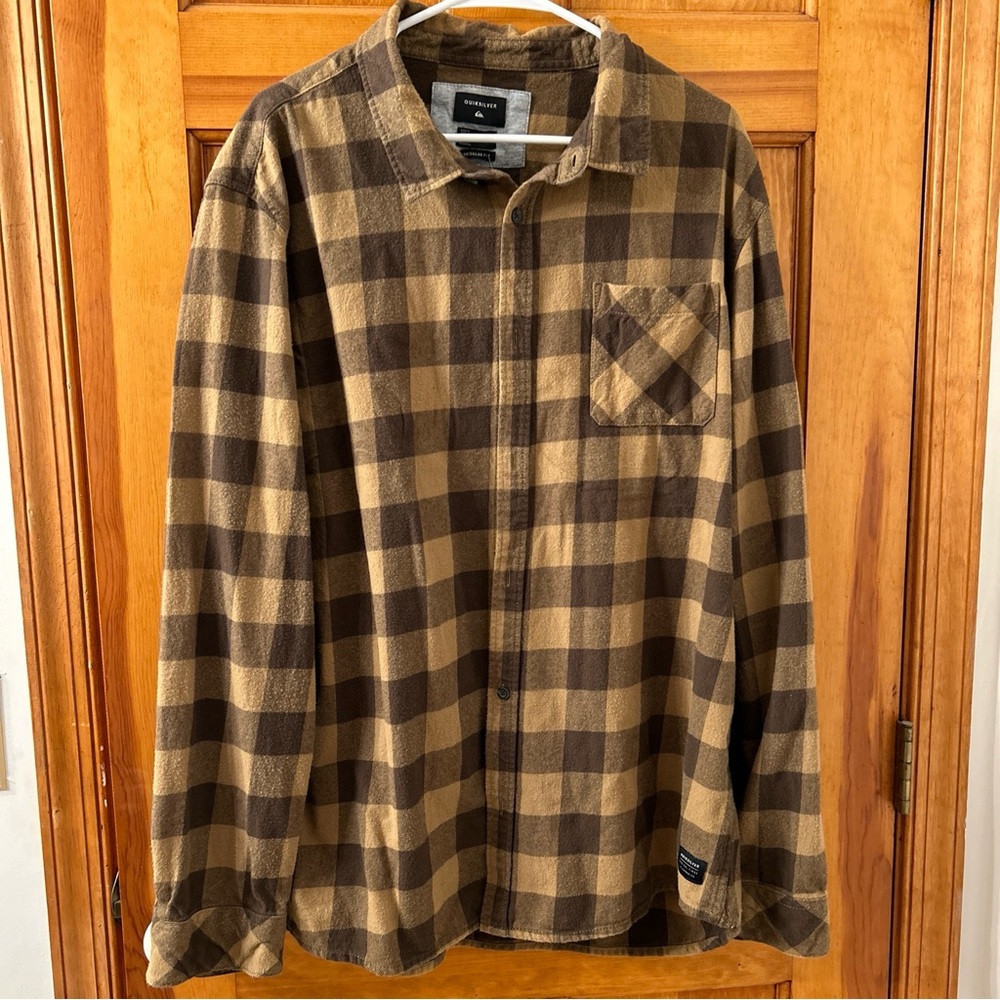 Quiksilver brown and tan plaid flannel long sleeve button up Mens XXL shirt